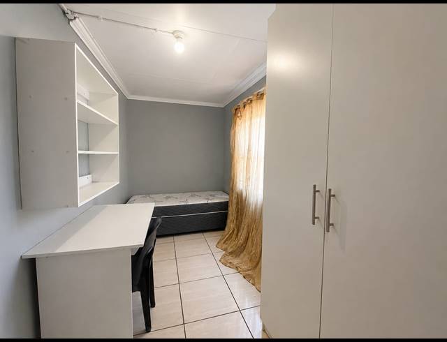 31 BEDROOM HOUSE FOR SALE IN VANDERBIJLPARK SE 7
